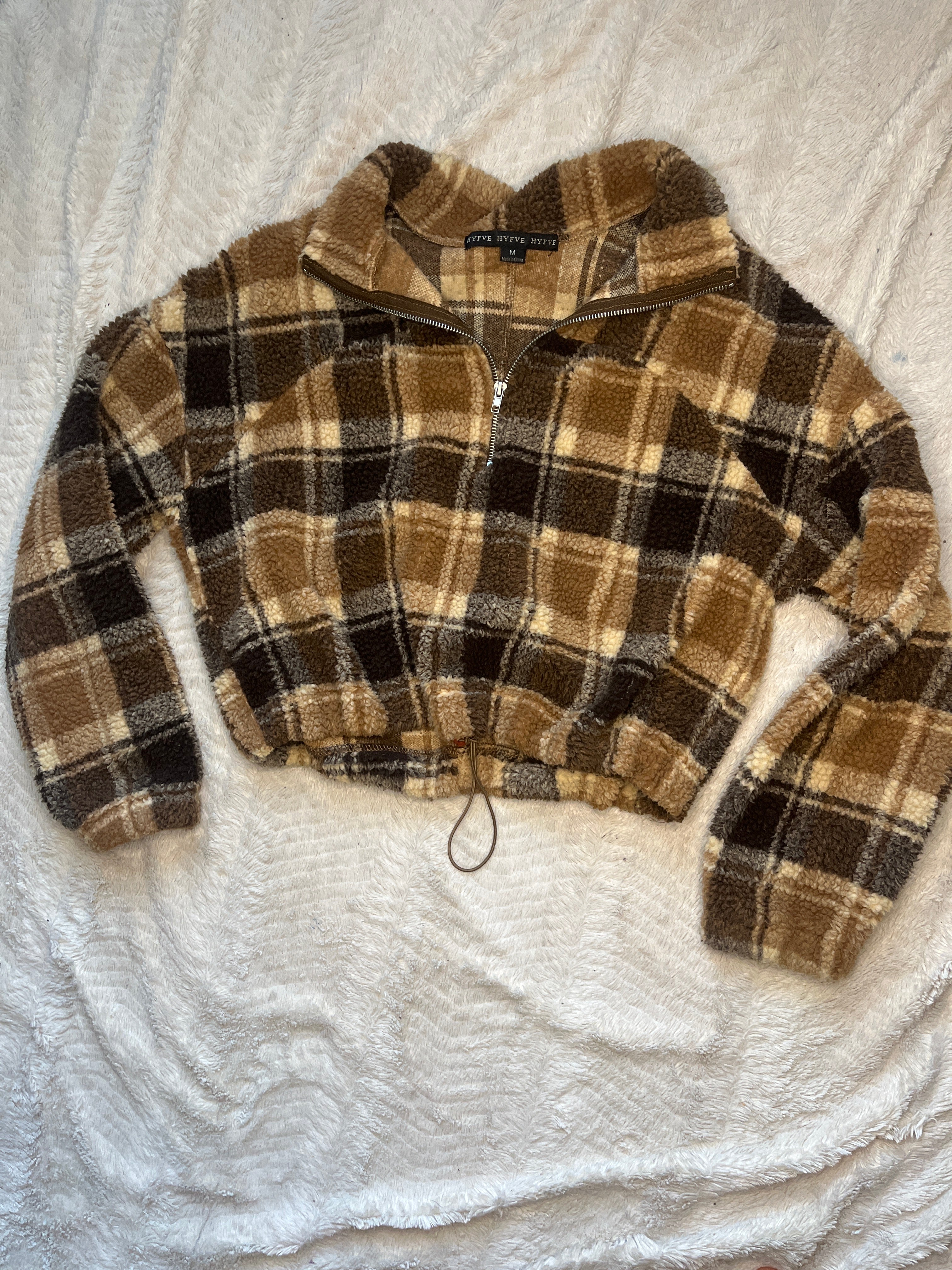 Thick pull over “Medium”