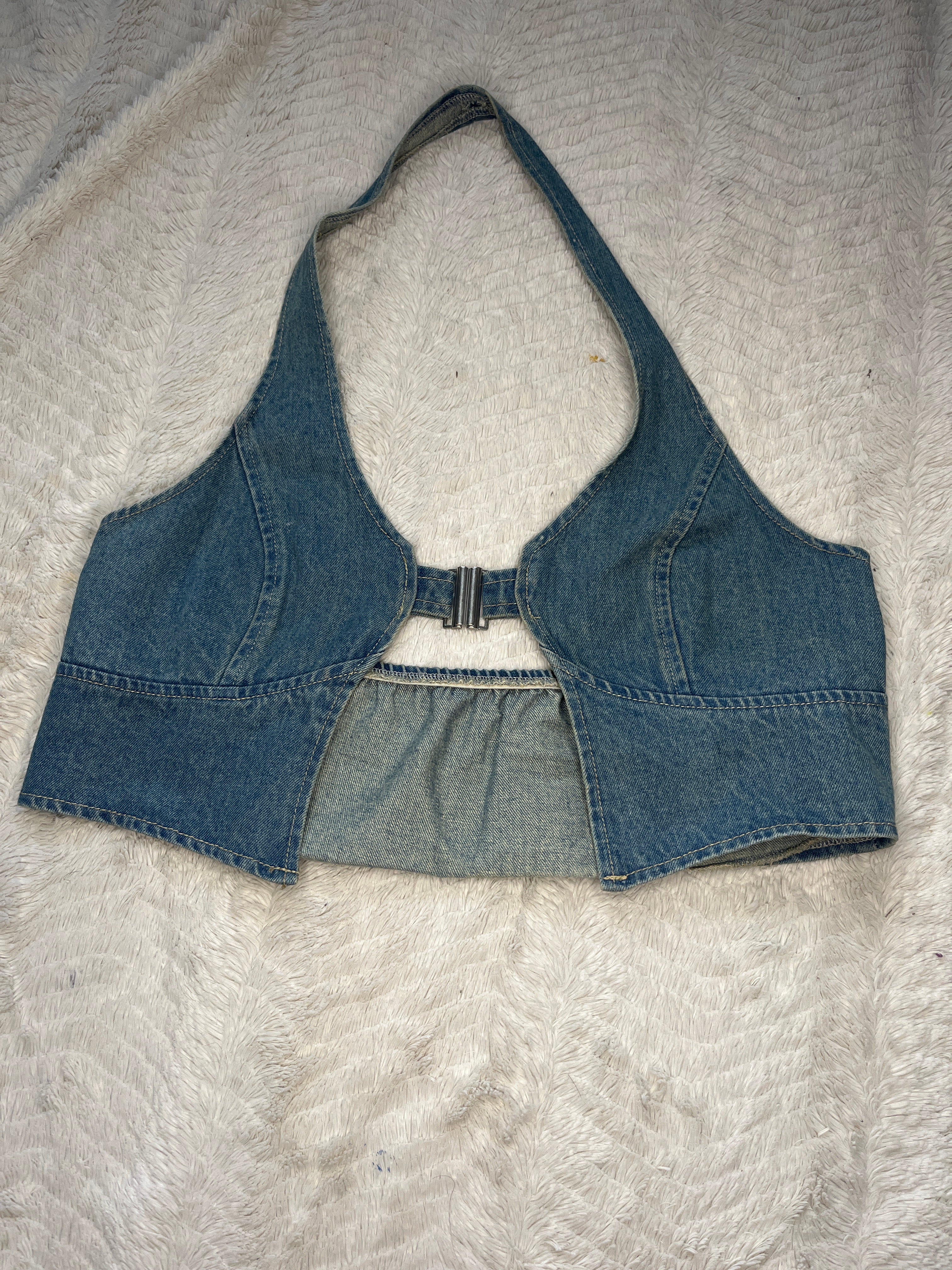 Denim strap crop top “Medium”