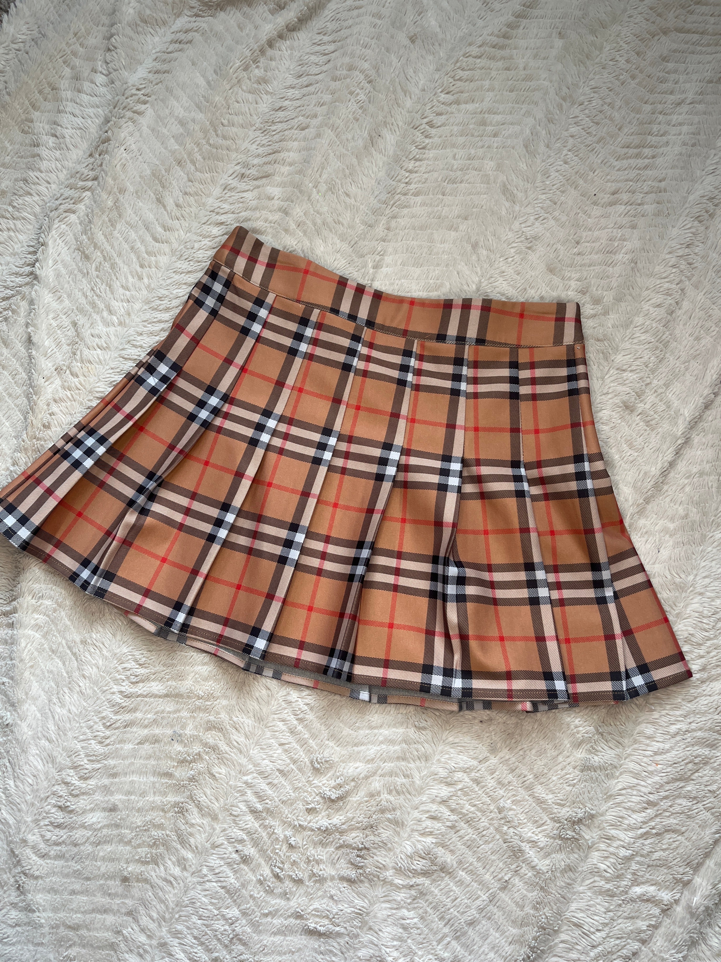Plaid tennis skirt (Not Burberry) ! “Medium”
