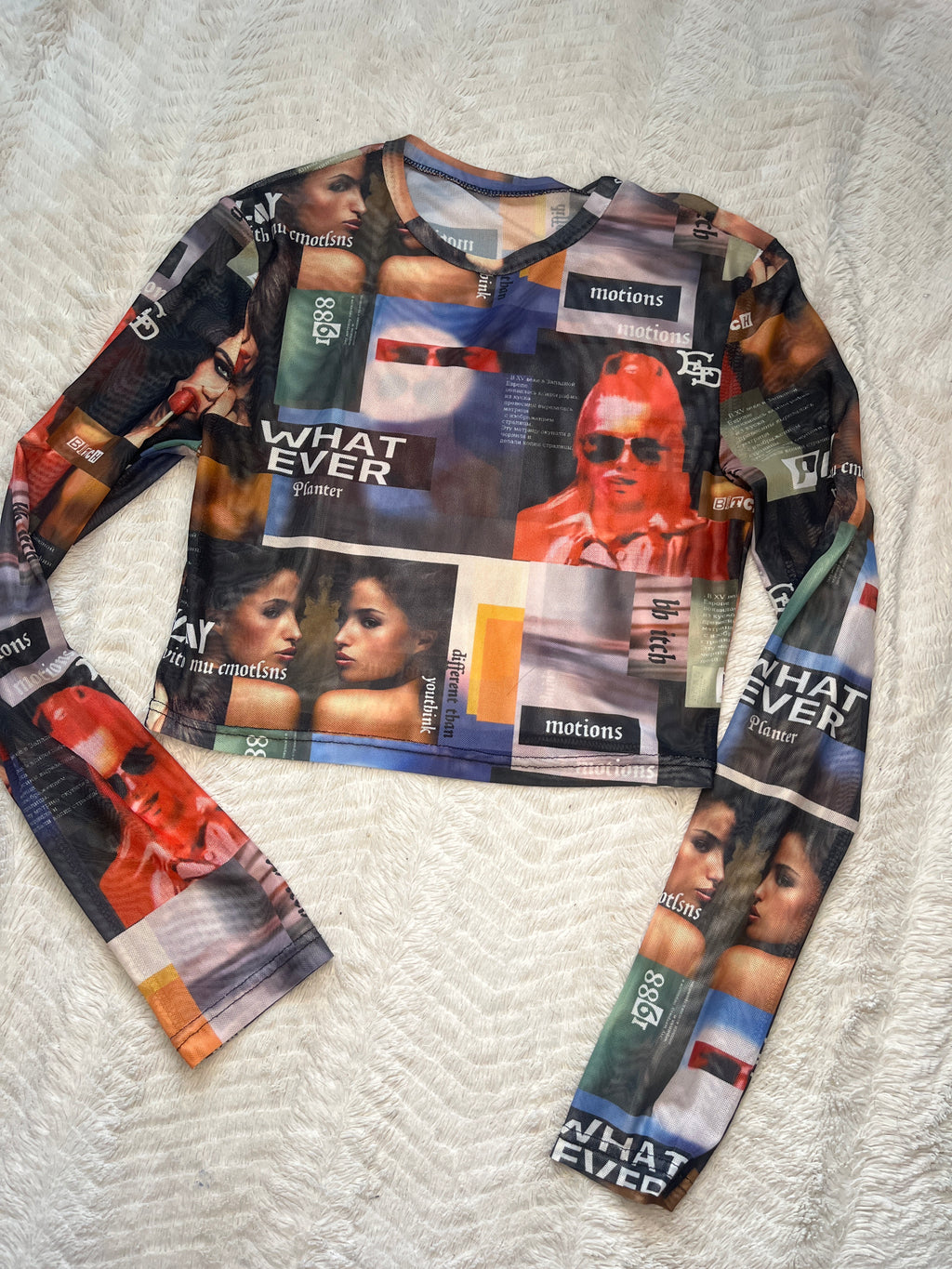 Graphic Mesh crop top “Medium”