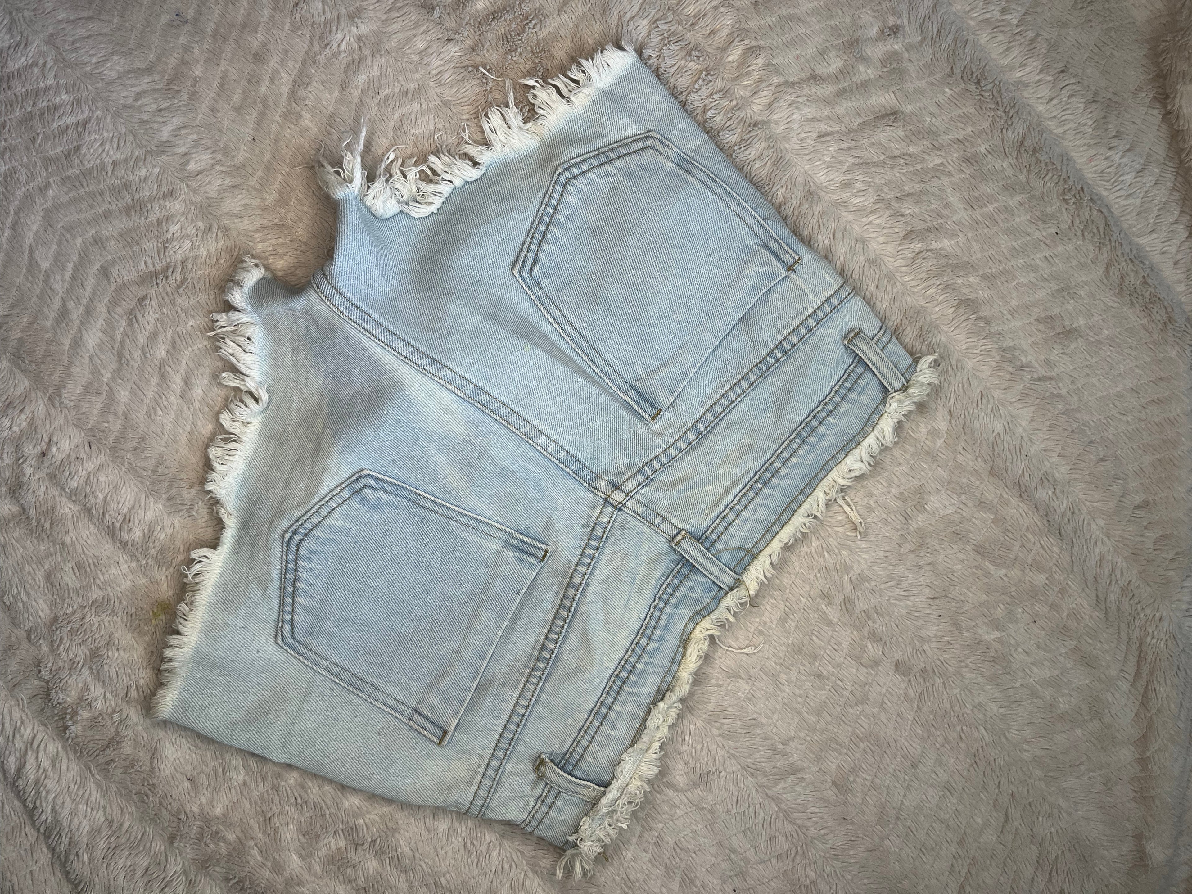 denim high waisted shorts “Medium”